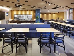 hotel androoms Naha Port