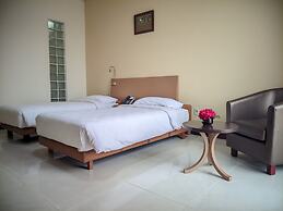 Le Premier Hotel Kota Deltamas