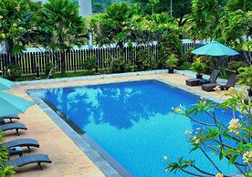 Le Premier Hotel Kota Deltamas