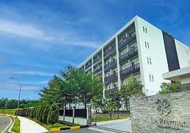 Le Premier Hotel Kota Deltamas