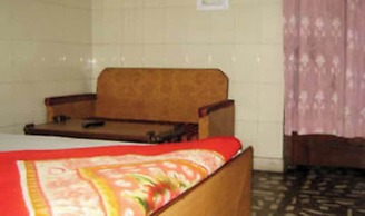 Goroomgo Brij Dham Guest House Mathura