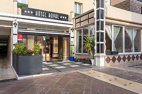 HOTEL ROYAL