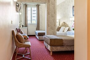 HOTEL ROYAL