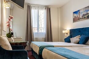 HOTEL ROYAL