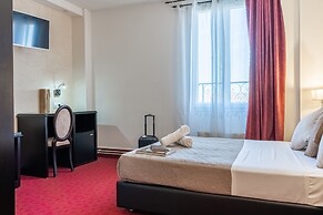 HOTEL ROYAL