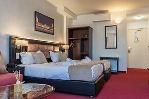 HOTEL ROYAL