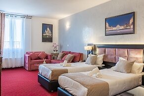 HOTEL ROYAL