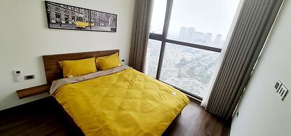 Canh Apartment in Vinhome Skylake