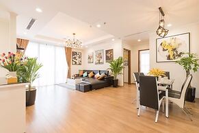 Canh Apartment in Vinhome Skylake