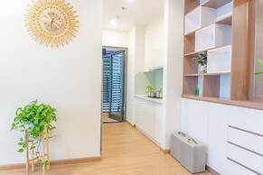 Canh Apartment in Vinhome Skylake