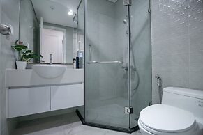 Canh Apartment in Vinhome Skylake