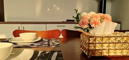 Canh Apartment in Vinhome Skylake