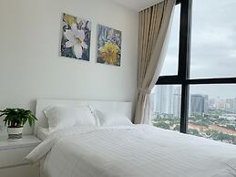Canh Apartment in Vinhome Skylake