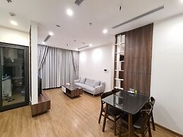 Canh Apartment in Vinhome Skylake
