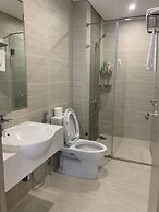 Canh Apartment in Vinhome Skylake