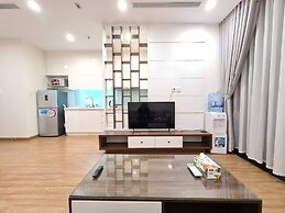 Canh Apartment in Vinhome Skylake