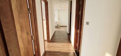 Canh Apartment in Vinhome Skylake