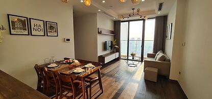Canh Apartment in Vinhome Skylake