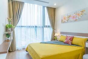 Canh Apartment in Vinhome Skylake