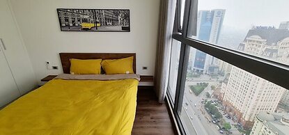 Canh Apartment in Vinhome Skylake
