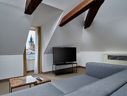 Golden Angel Suites by Adrez Living