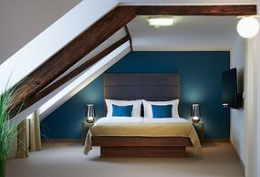 Golden Angel Suites by Adrez Living