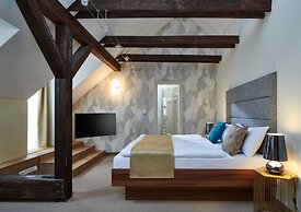 Golden Angel Suites by Adrez Living