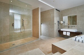 Golden Angel Suites by Adrez Living