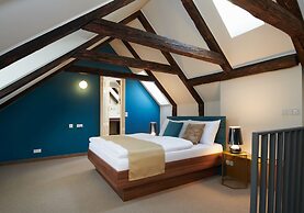 Golden Angel Suites by Adrez Living