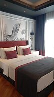 Motif Hotel