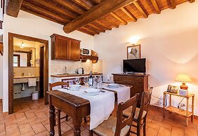 Loro 4 With Shared Pool And Tennis