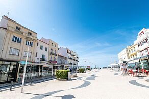 Steps to Beach 4beds -ac, Self Check-in, 2024 Reno