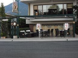 Prigipikon Suites & Lofts