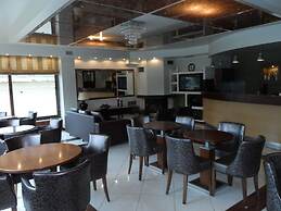 Prigipikon Suites & Lofts