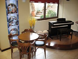 Prigipikon Suites & Lofts