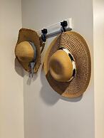 Cardinal Road 3 Bedroom Home by RedAwning