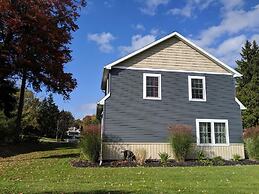 Cardinal Road 3 Bedroom Home by RedAwning