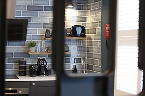 no.12 self check-in apartments