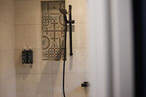 no.12 self check-in apartments