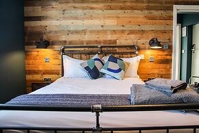 no.12 self check-in apartments