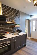 no.12 self check-in apartments
