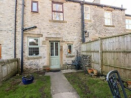 2 Oddfellows Cottages