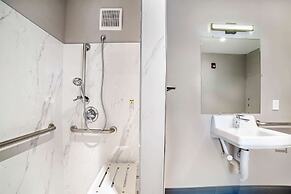 Studio 6 Suites – Stockton, CA – Waterfront