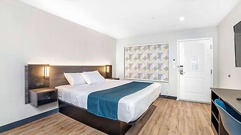 Studio 6 Suites – Stockton, CA – Waterfront