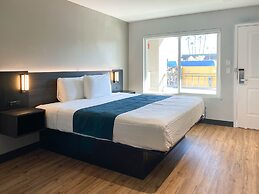 Studio 6 Suites – Stockton, CA – Waterfront