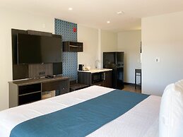 Studio 6 Suites – Stockton, CA – Waterfront