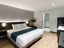 Studio 6 Suites – Stockton, CA – Waterfront