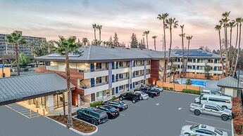 Studio 6 Suites – Stockton, CA – Waterfront