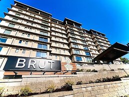 Brut Hotel