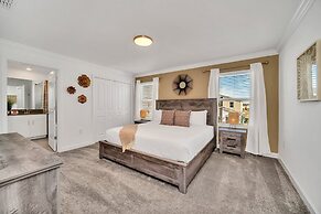 1030 Splash Shot Place